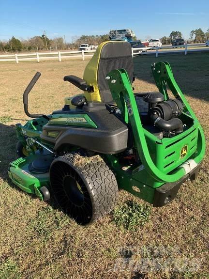 John Deere Z930M Spakstyrte gressklippere