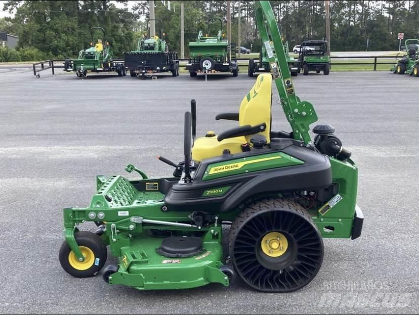 John Deere Z930M Spakstyrte gressklippere
