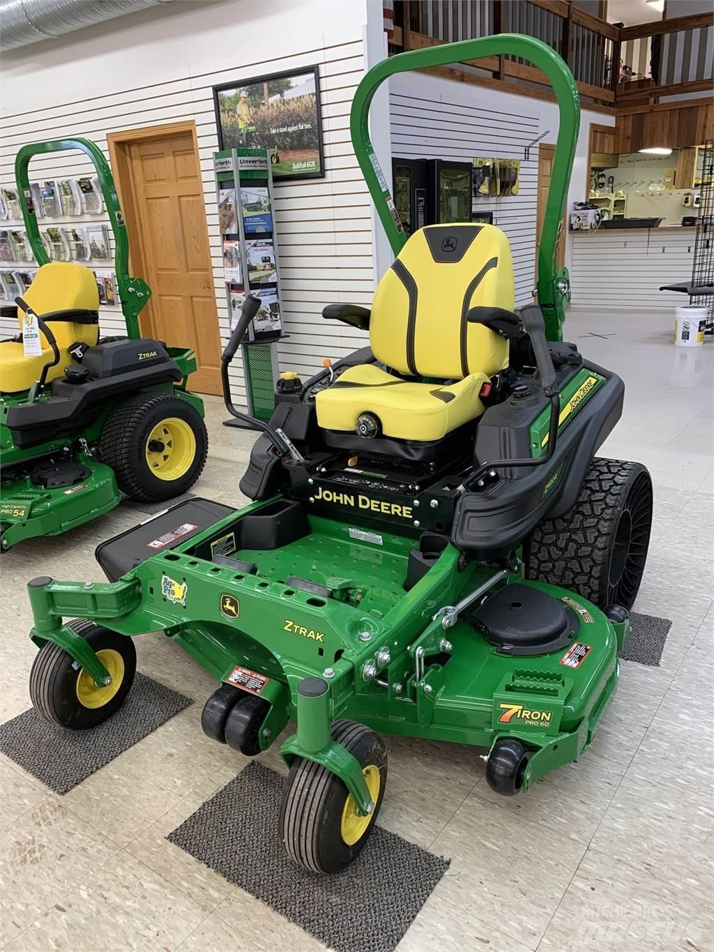 John Deere Z930R Spakstyrte gressklippere
