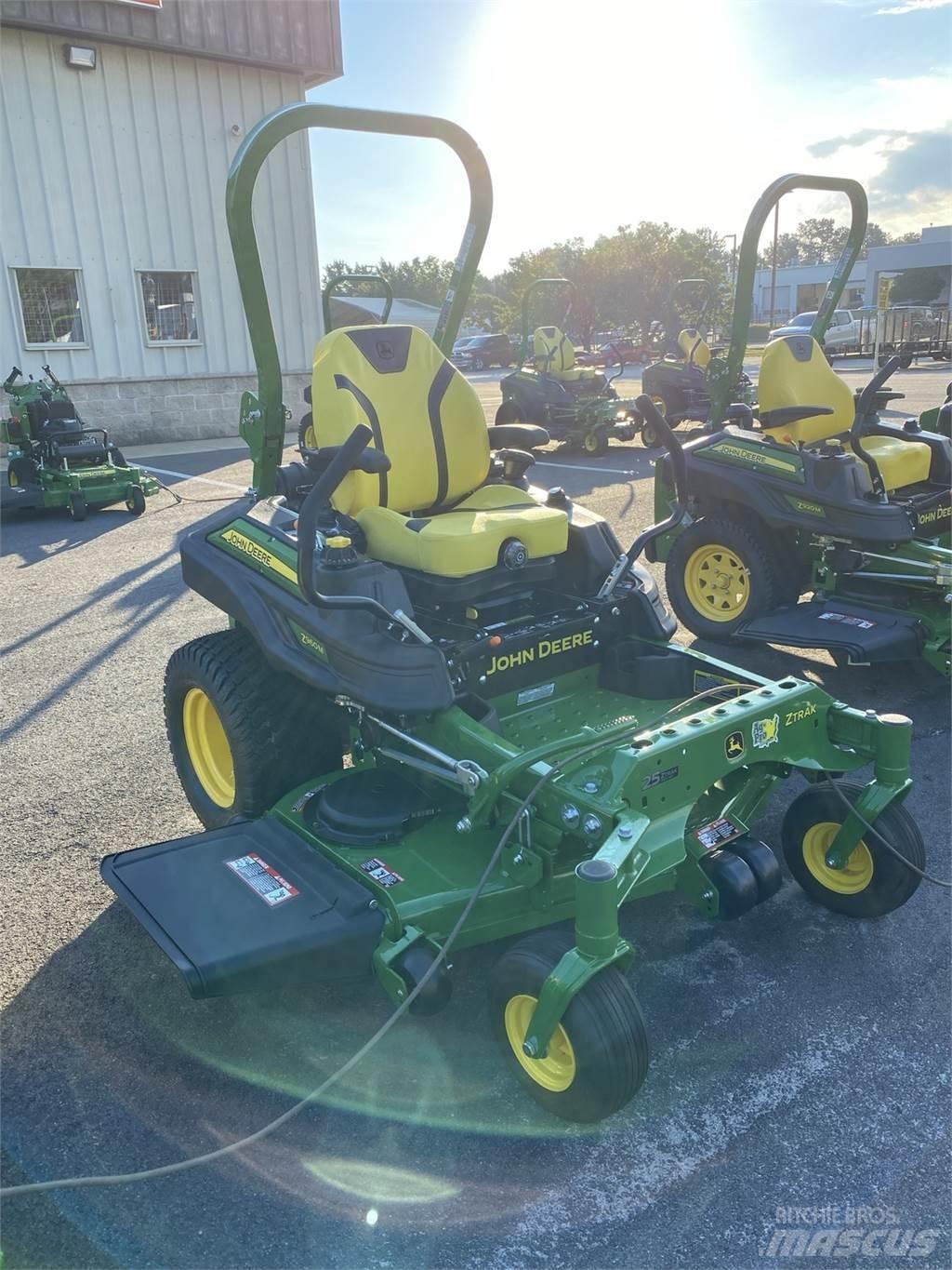 John Deere Z960M Spakstyrte gressklippere