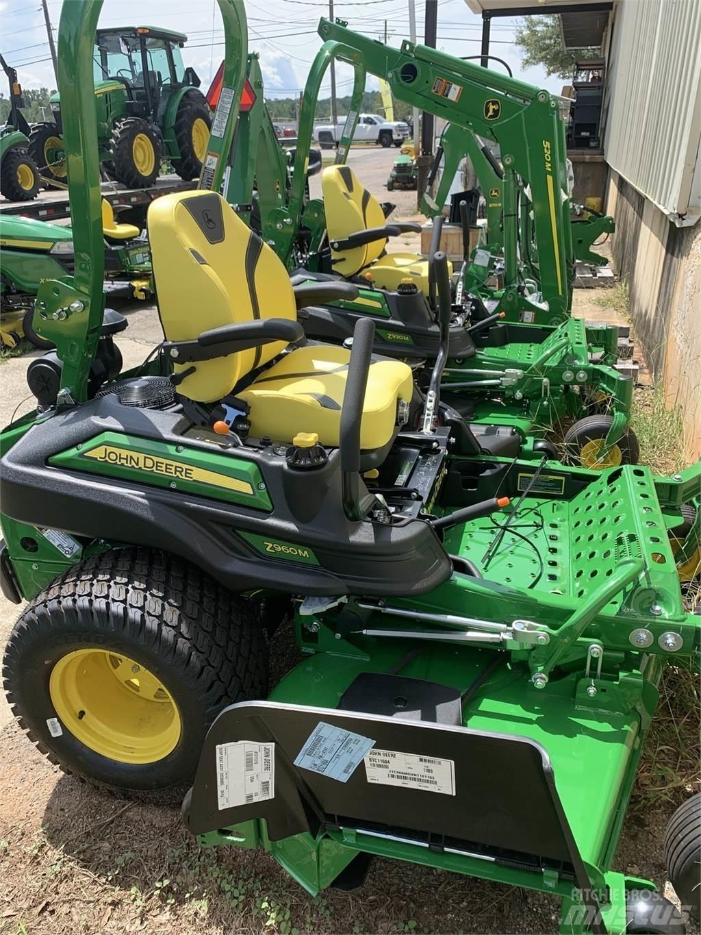 John Deere Z960M Spakstyrte gressklippere