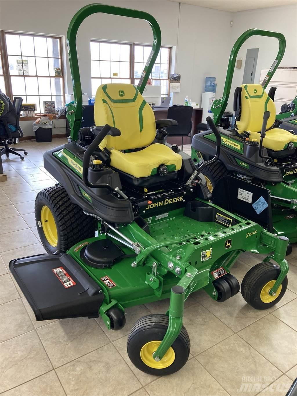 John Deere Z960M Spakstyrte gressklippere