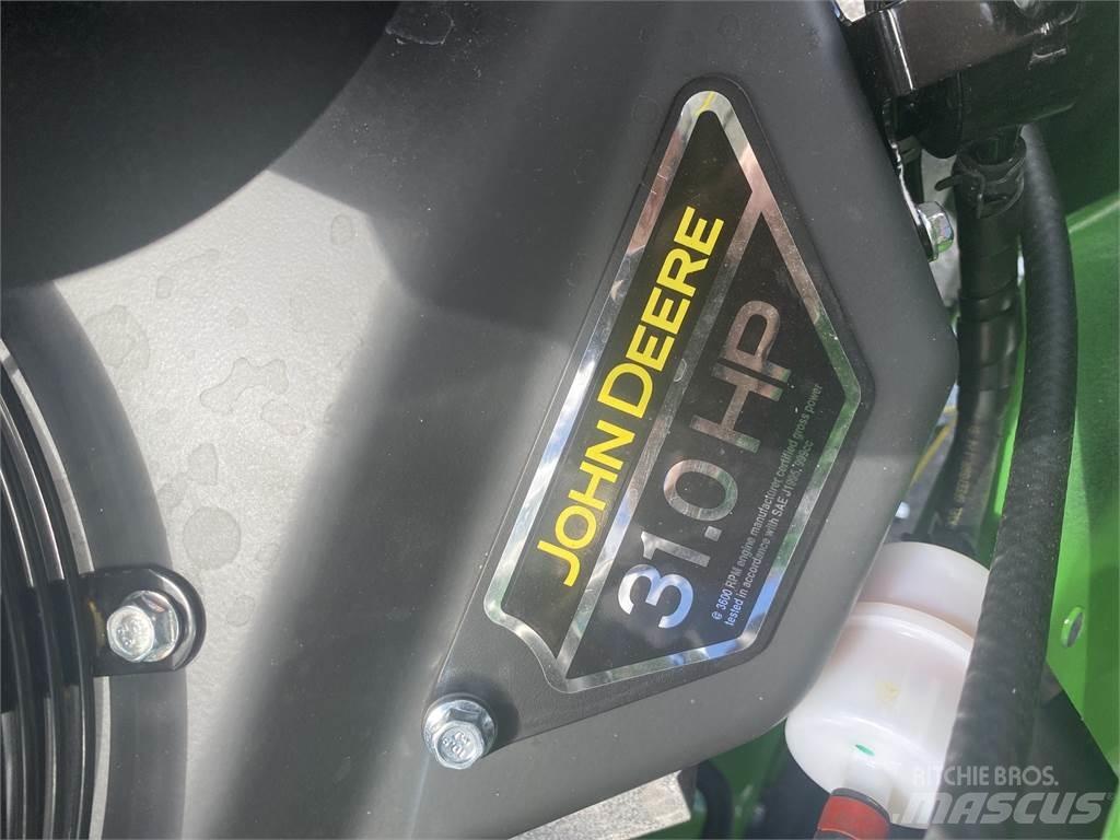 John Deere Z960M Spakstyrte gressklippere