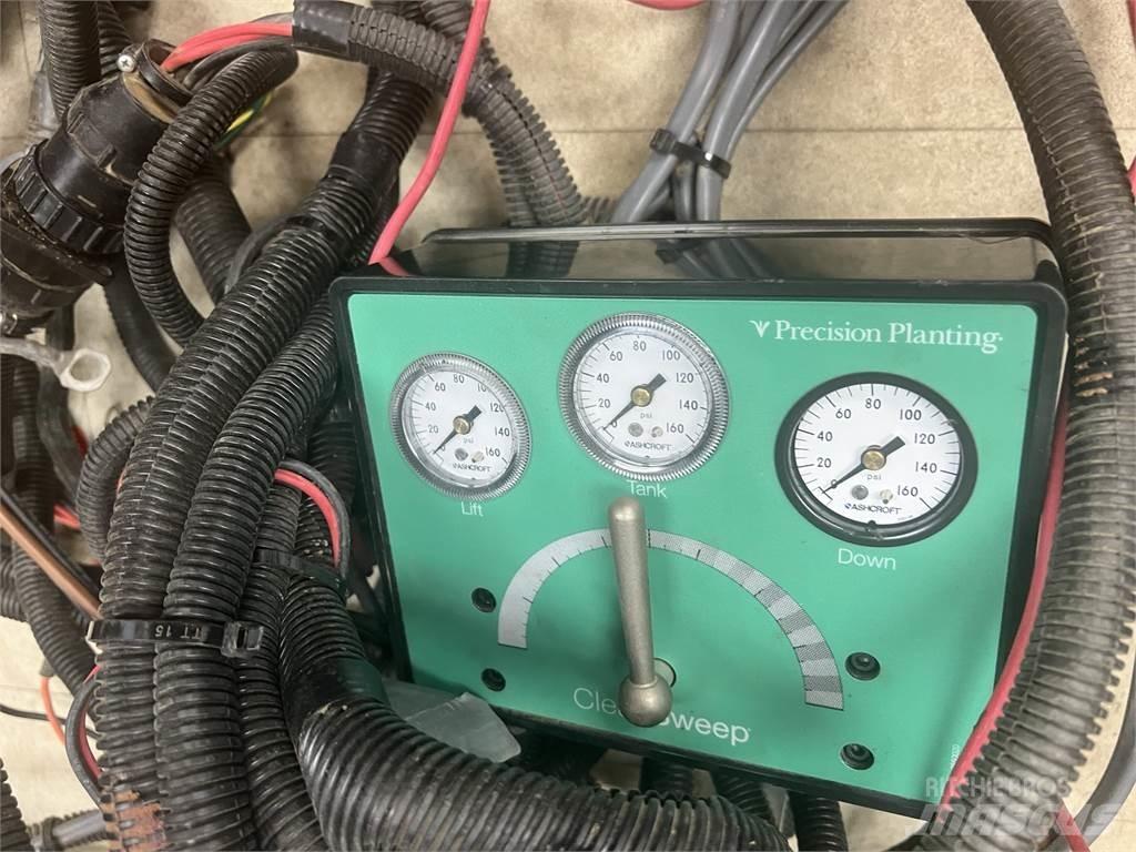 Kinze 3200 Sette- og Plantemaskiner
