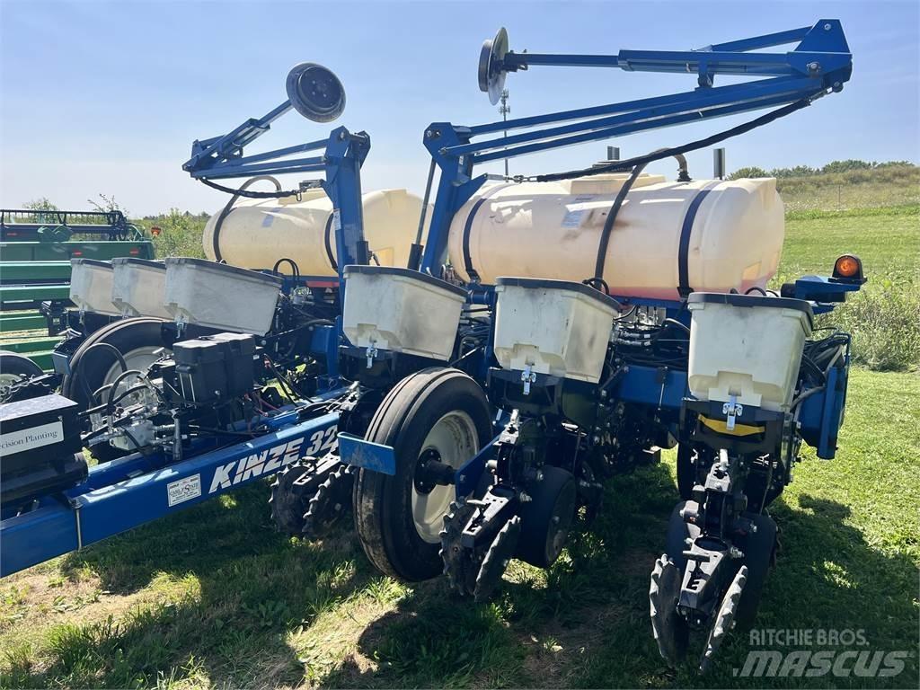 Kinze 3200 Sette- og Plantemaskiner
