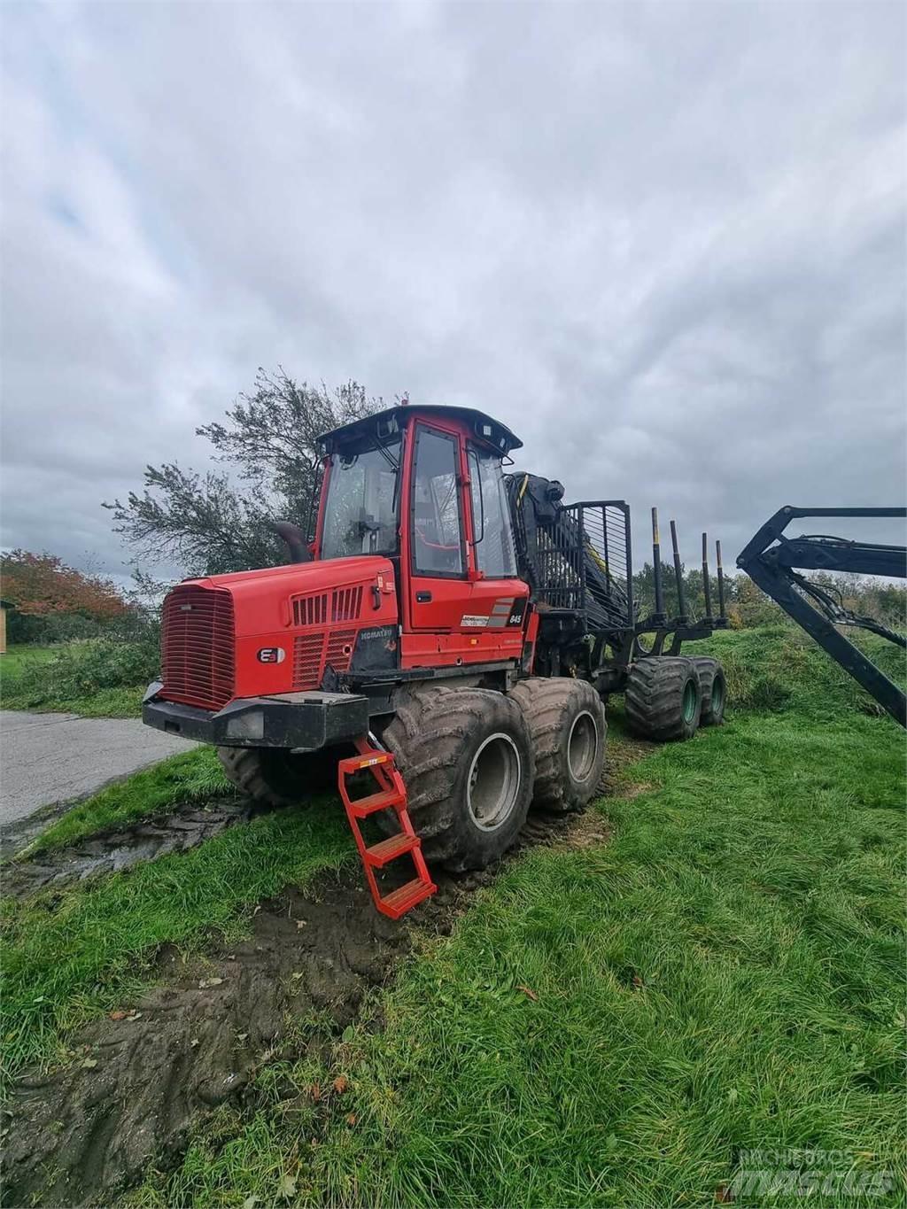 Komatsu 845 Lassbærere