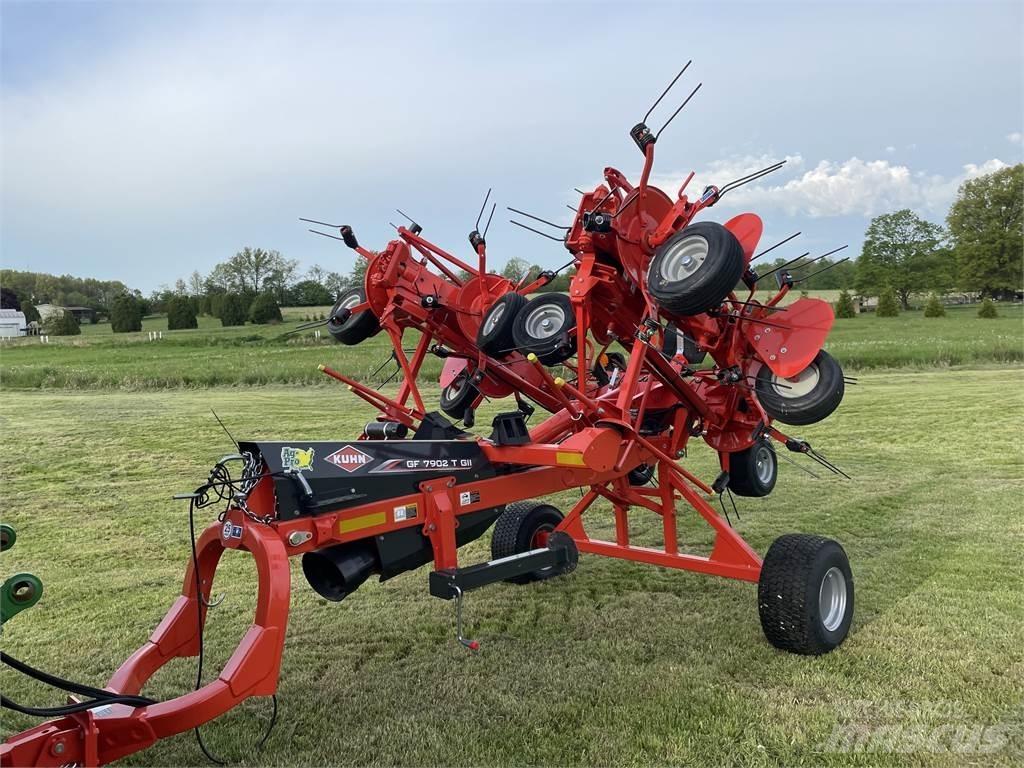 Kuhn GF7902 Raker og høyvendere