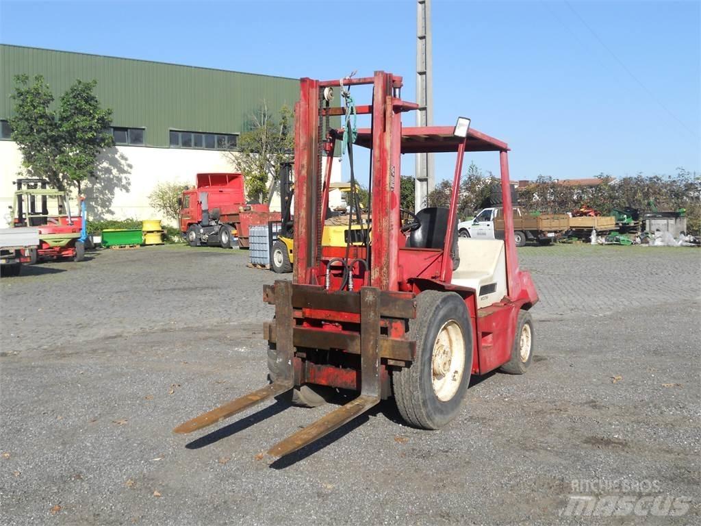 Manitou MCE25H Gaffeltrucker - Annet