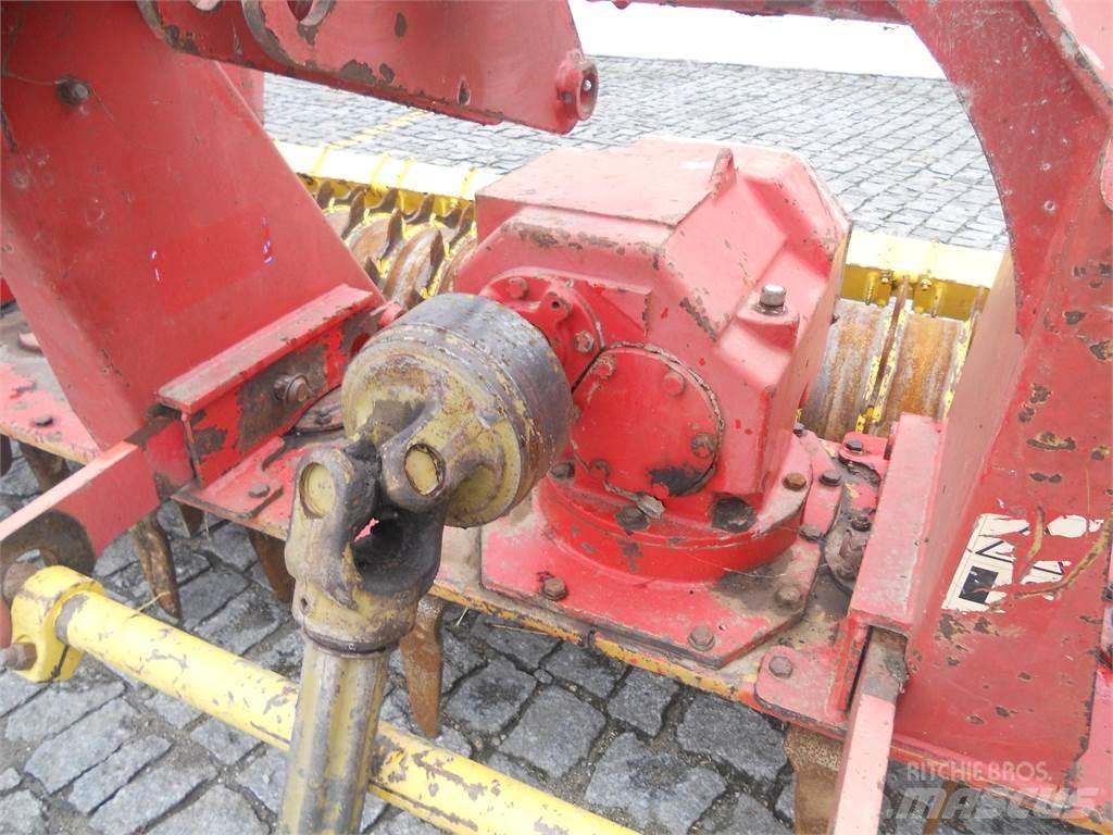 Pöttinger 3000 Harver
