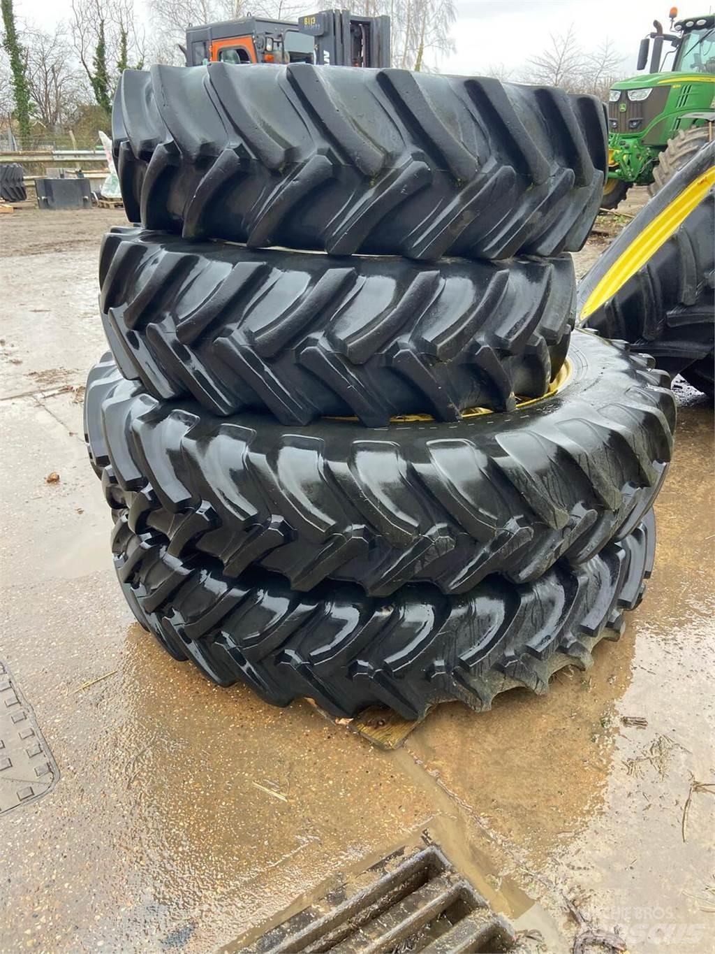  Row Crop Wheels Dekk, hjul og felger