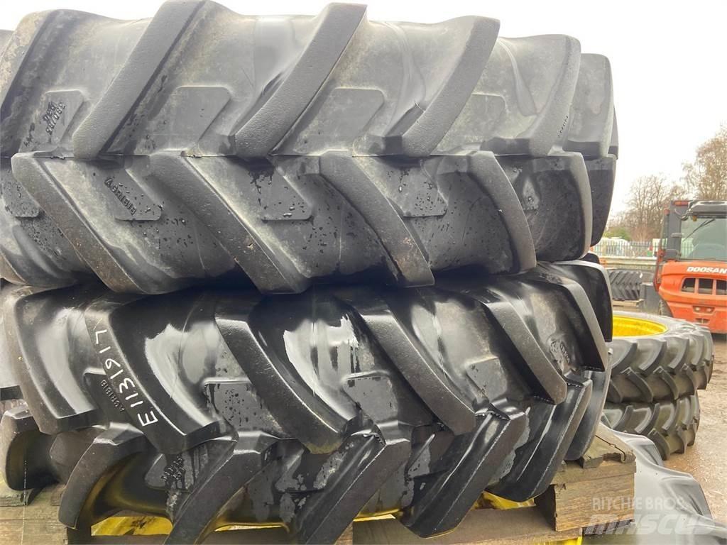  Row Crop Wheels Dekk, hjul og felger