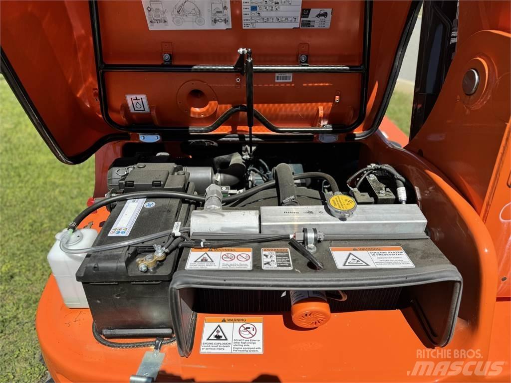SkyTrak 3013 Teleskoplastere