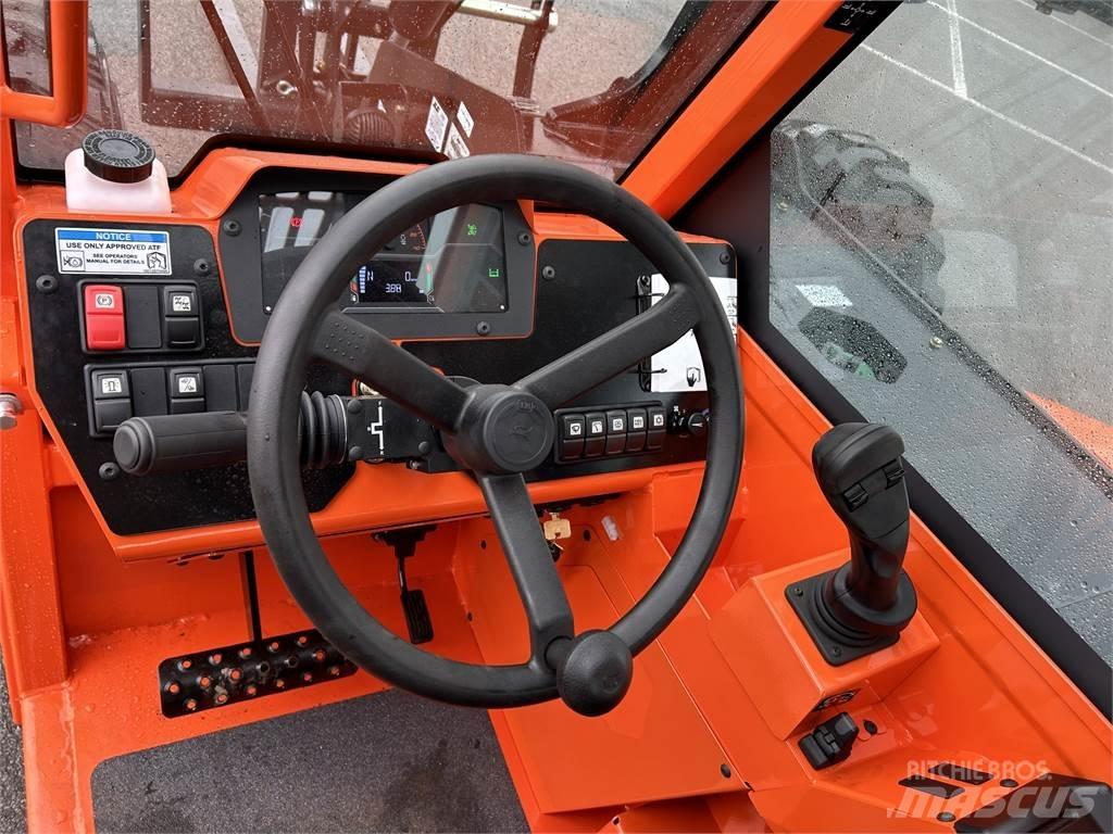 SkyTrak 6034 Teleskoplastere