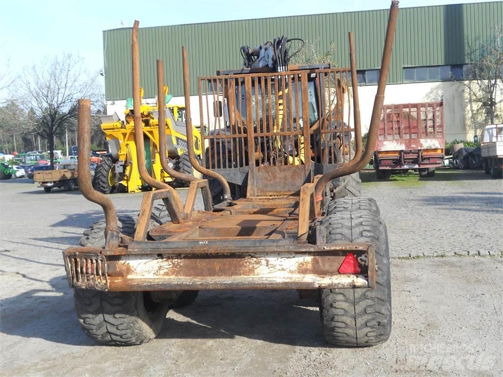 Valtra N121 Kraner og lasteapparater