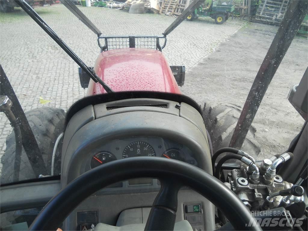 Valtra T121 Kraner og lasteapparater