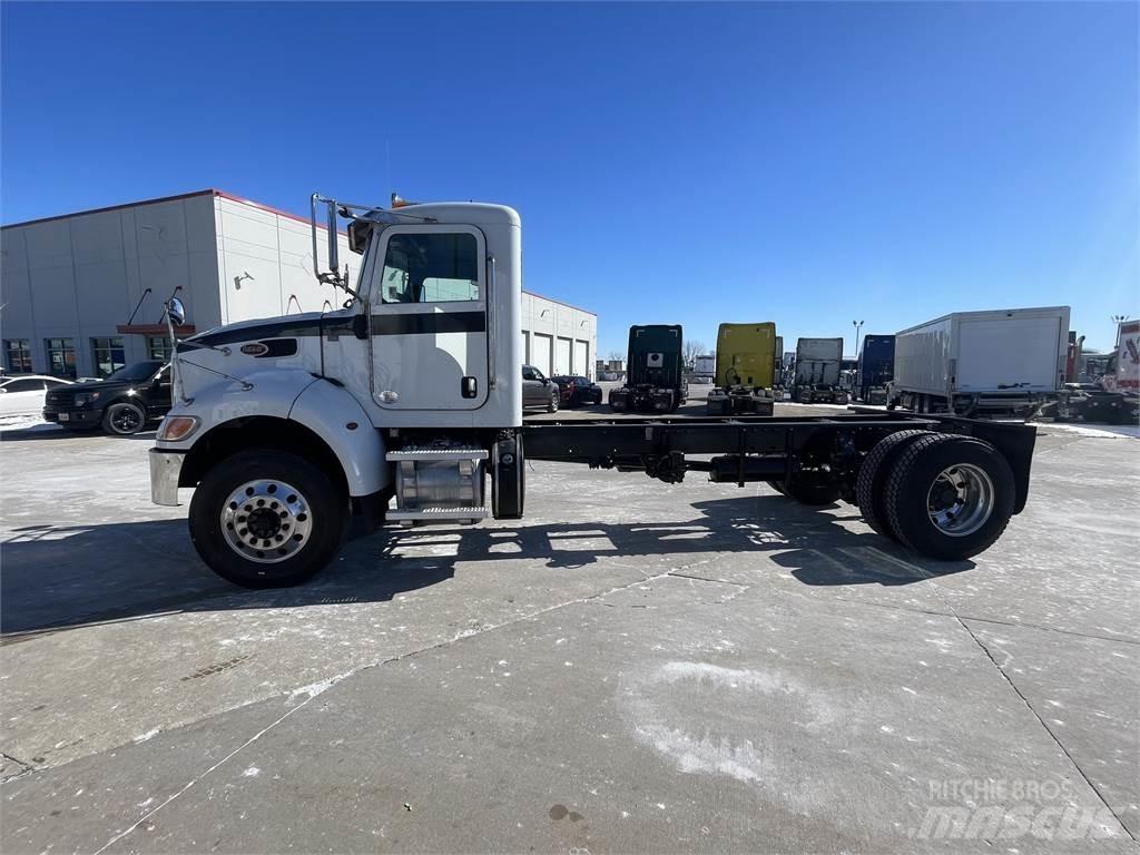 Peterbilt 337 Chassis