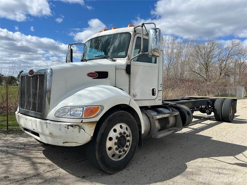 Peterbilt 337 Chassis