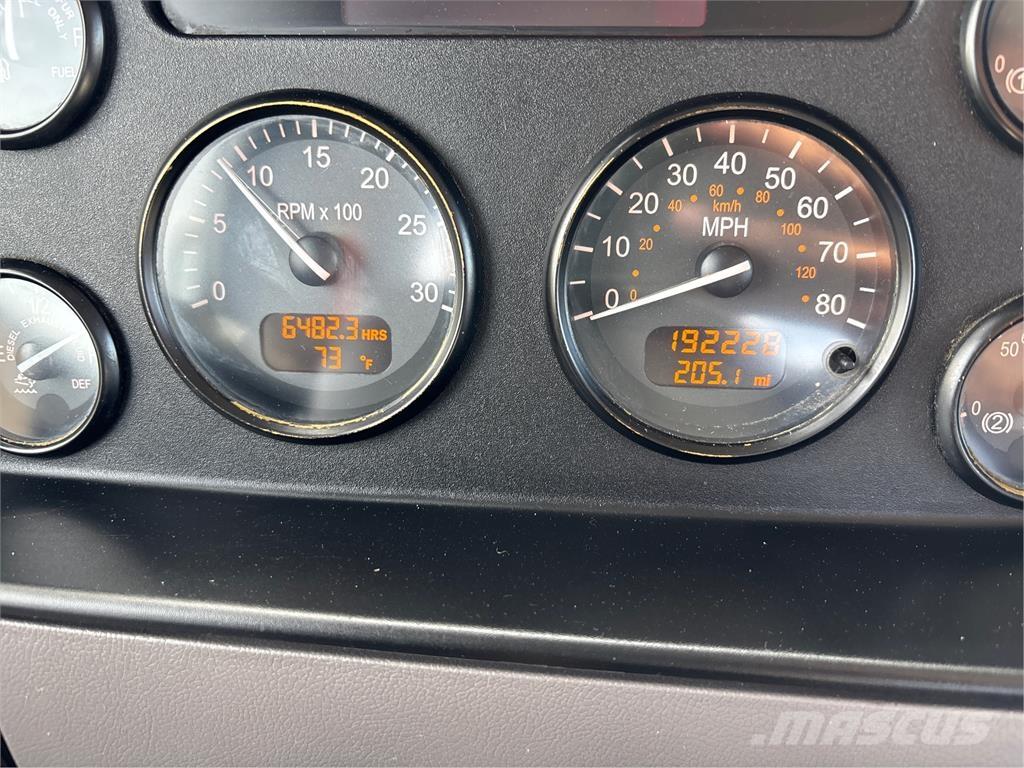 Peterbilt 337 Chassis