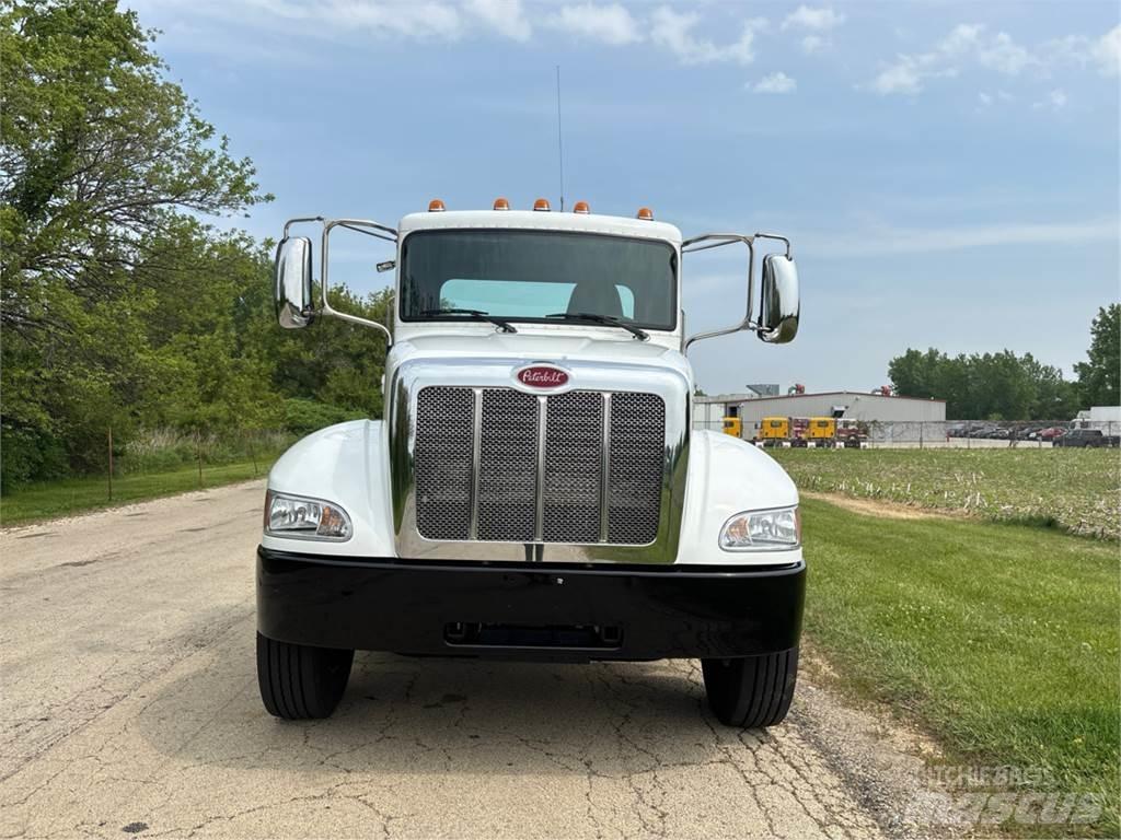 Peterbilt 337 Chassis