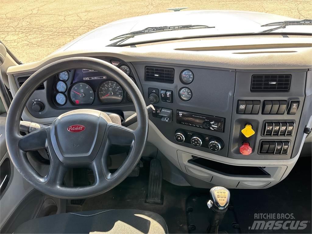 Peterbilt 567 Trekkvogner