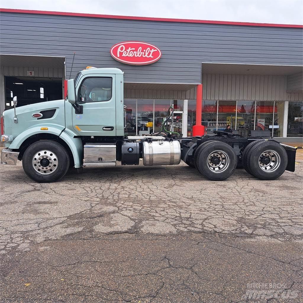 Peterbilt 567 Trekkvogner