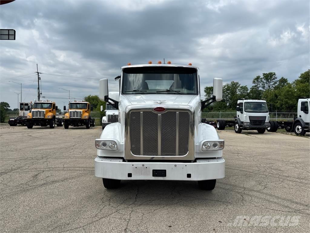 Peterbilt 567 Trekkvogner