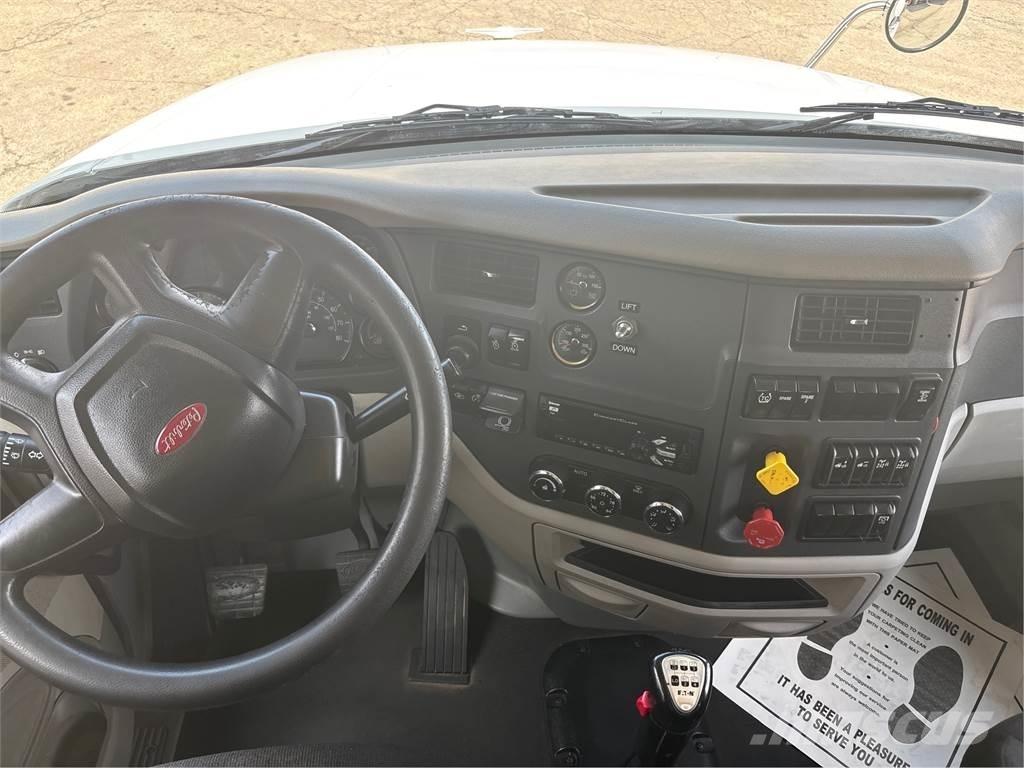 Peterbilt 567 Trekkvogner