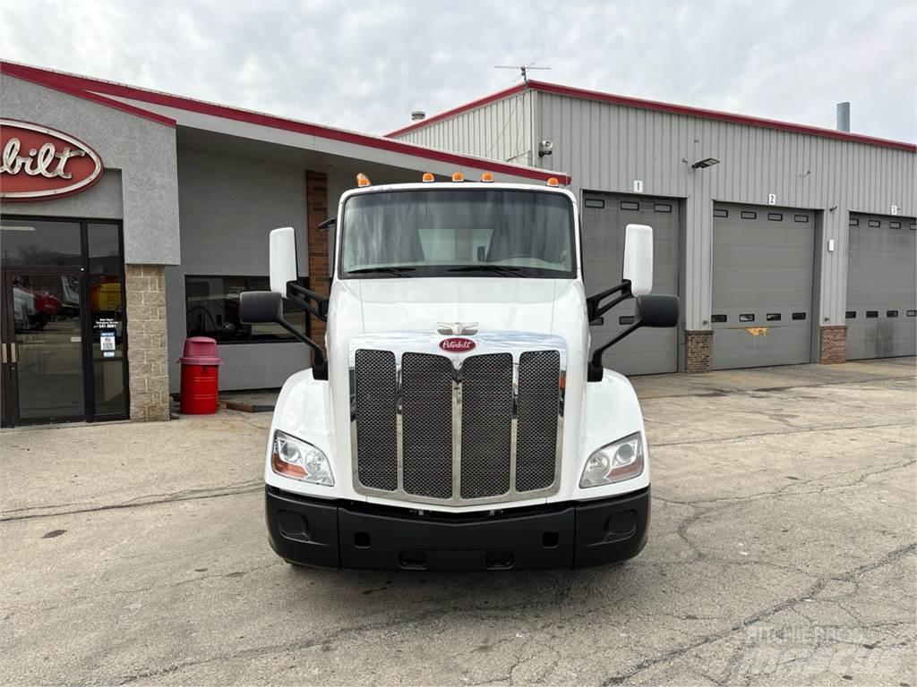 Peterbilt 579 Trekkvogner