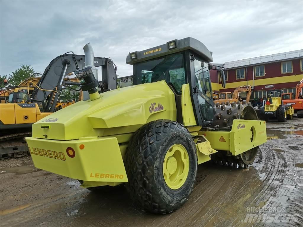 Bomag LEBREDO X 6 Valsetog