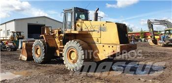 CASE 921 B Hjullastere