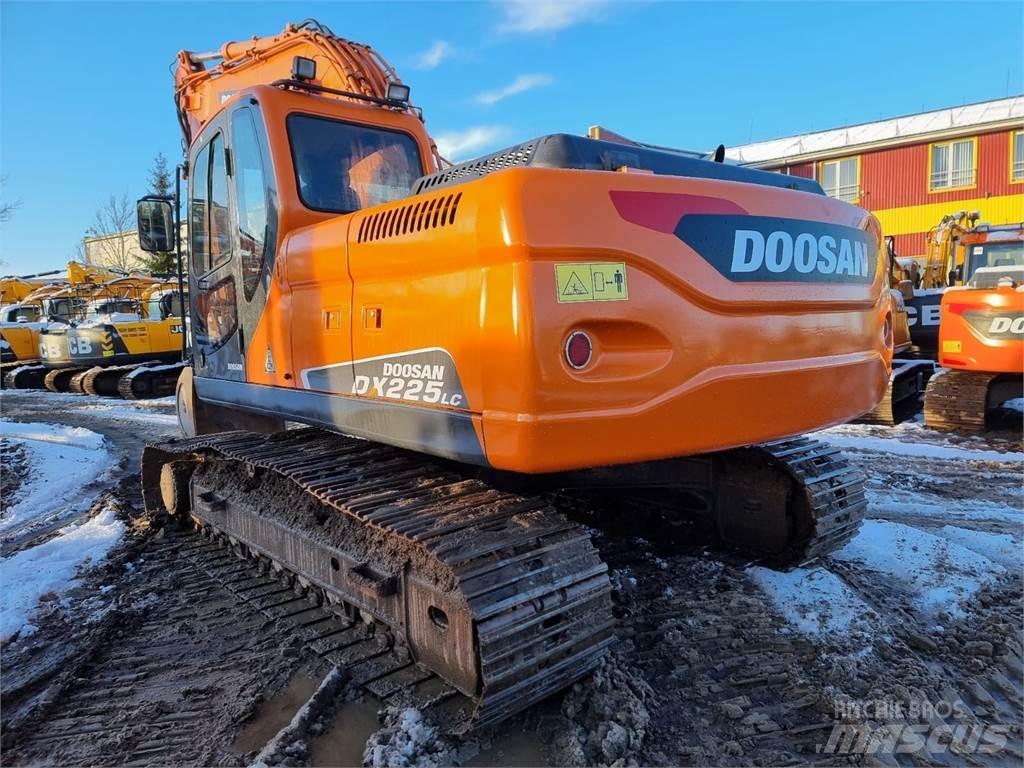 Doosan DX225LC Beltegraver