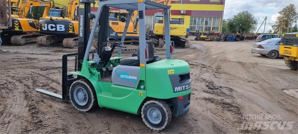 Mitsubishi FD20 Diesel Trucker