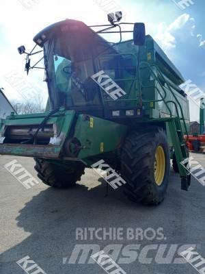 John Deere 2256 2WD Skurtreskere