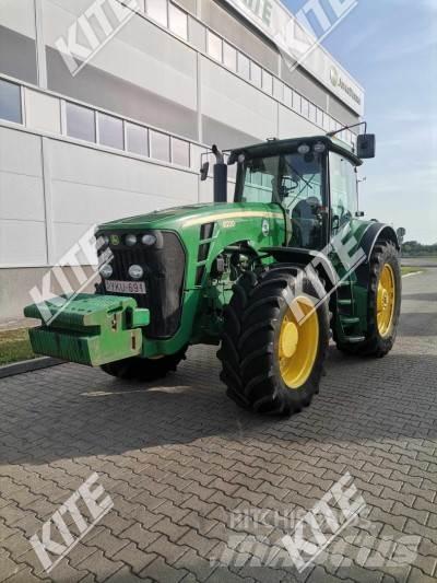 John Deere 8230 Traktorer