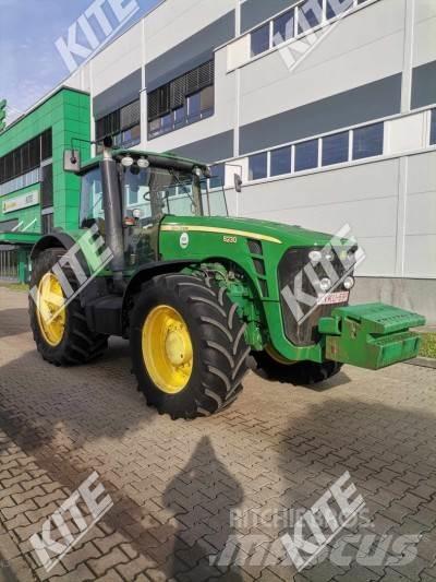 John Deere 8230 Traktorer