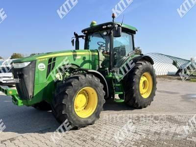 John Deere 8335R Traktorer