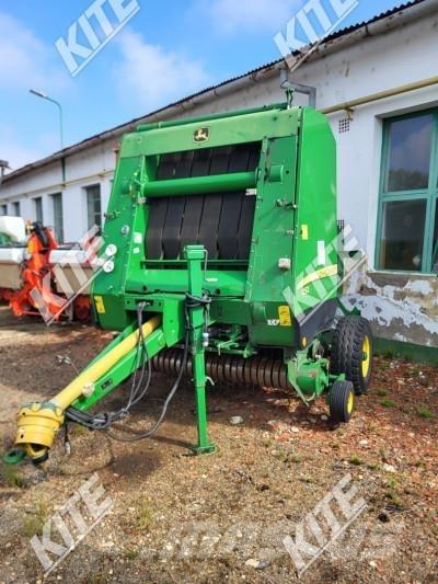 John Deere 852 Rundballepresser