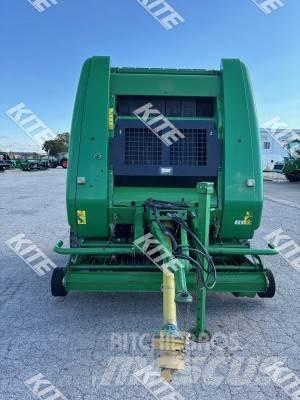 John Deere 854 Rundballepresser