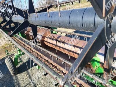 John Deere 9560 WTS 2WD Skurtreskere
