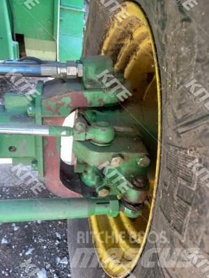 John Deere C670 Skurtreskere
