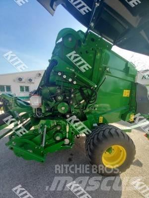 John Deere V451M Rundballepresser