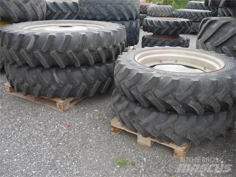 Firestone  Dekk, hjul og felger