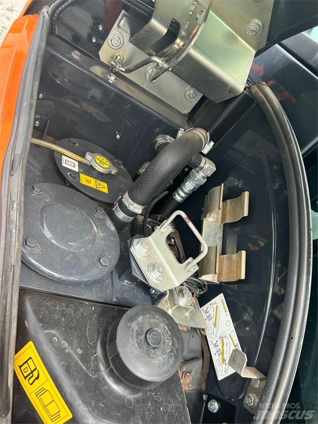 Hitachi ZX38U-6 Beltegraver