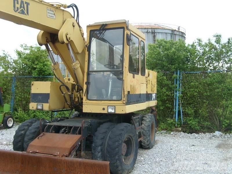 CAT 206 BFT Hjulgravere