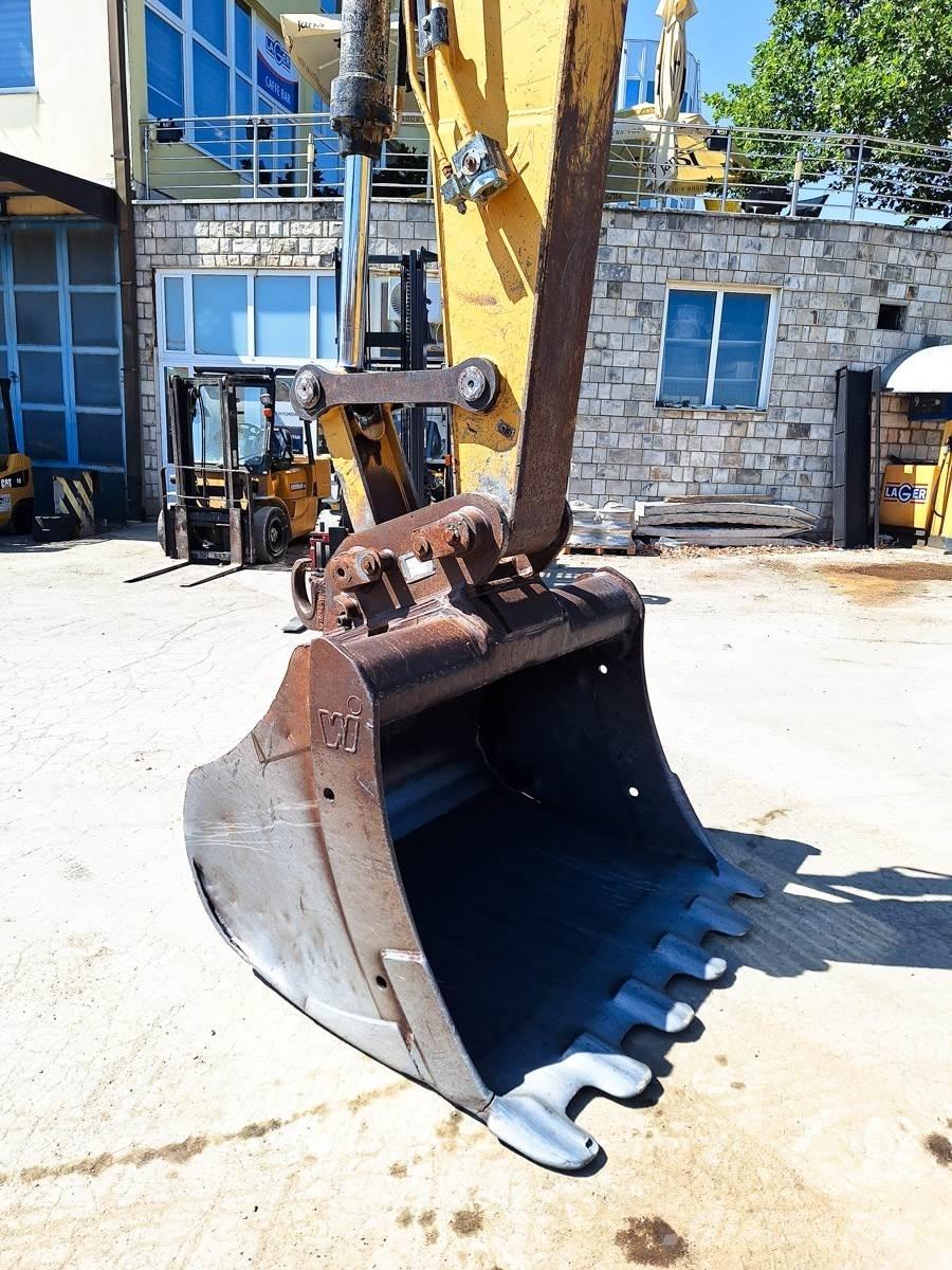 CAT 323D Beltegraver