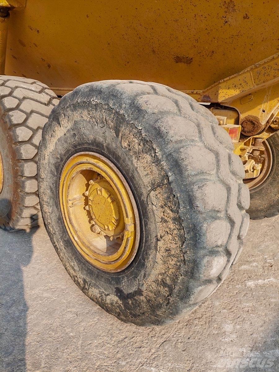 CAT D250E Rammestyrte Dumpere