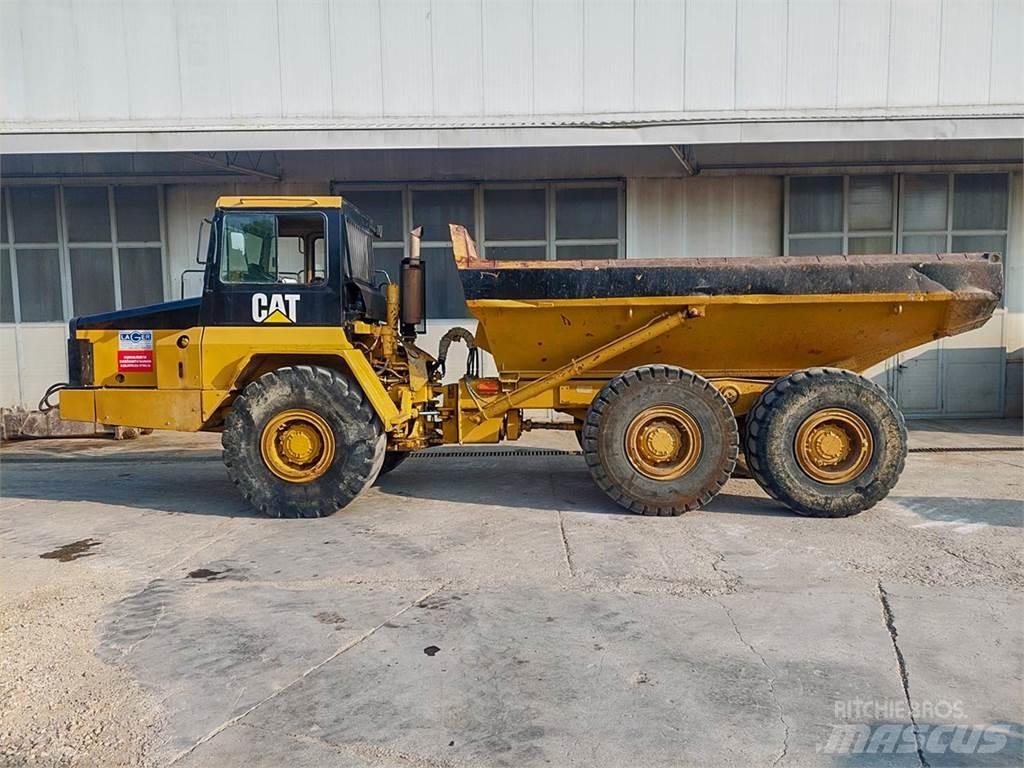 CAT D250E Rammestyrte Dumpere