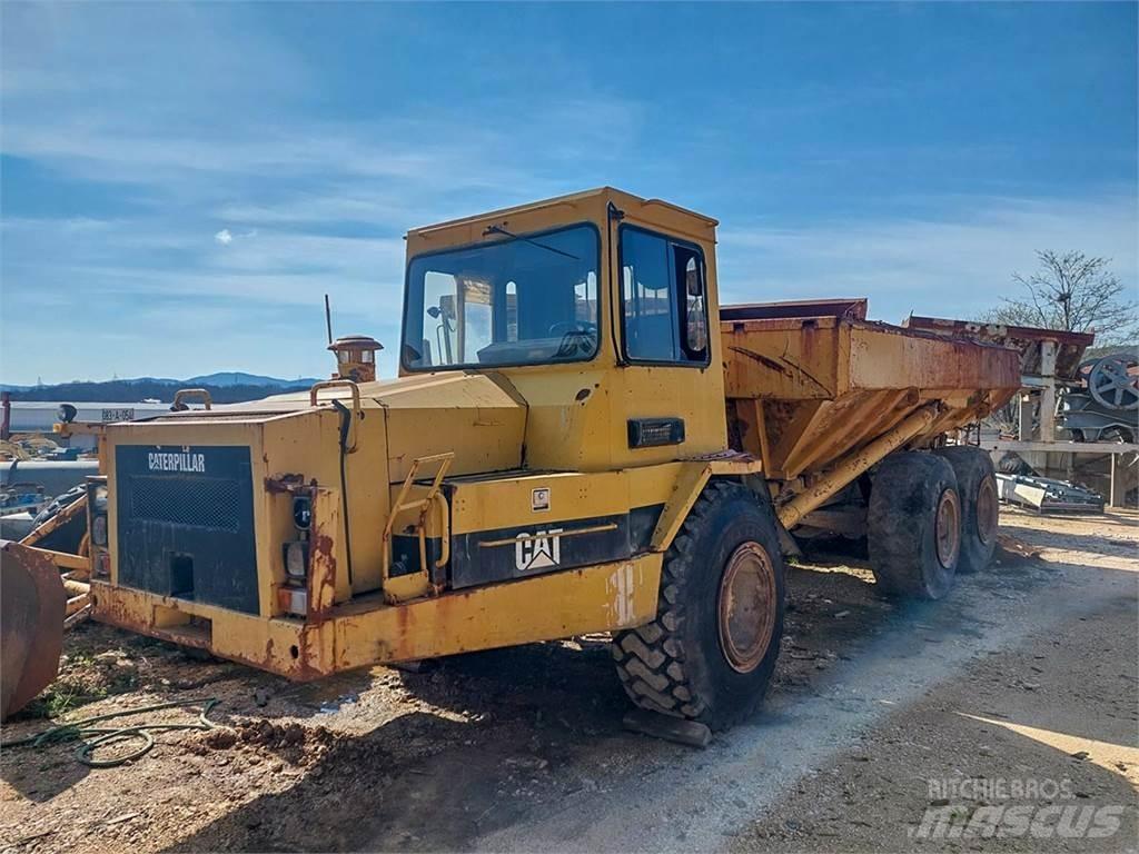 CAT D300B Rammestyrte Dumpere