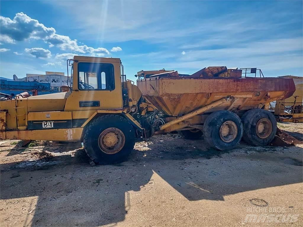 CAT D300B Rammestyrte Dumpere