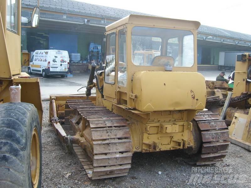 CAT D4 Dozere Beltegående